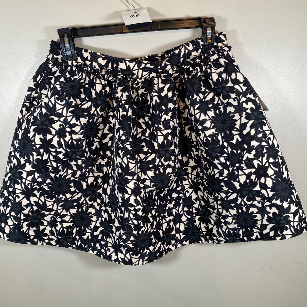NWT Frenchi Skirt in Floral Print - Picture 9 of 9